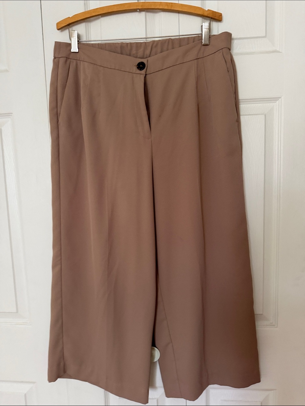 Chico's Wide-Leg Pants in Taupe Brown